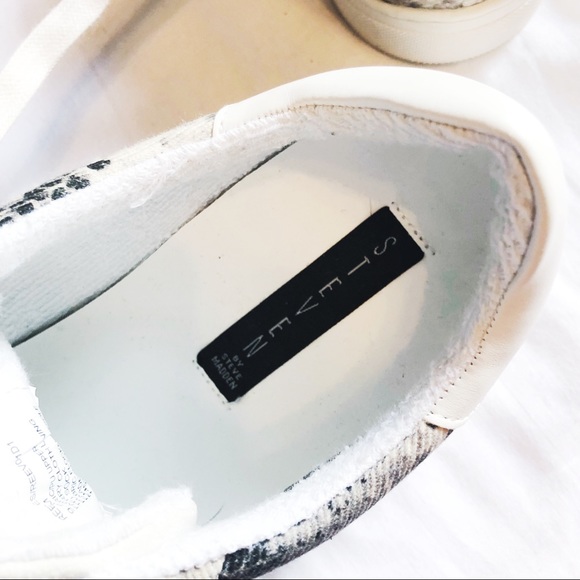 Steve Madden Ramsey Low-Top Snakeskin Sneakers - Picture 7 of 13